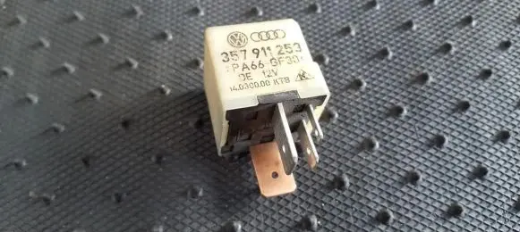 Volkswagen Caddy Other relay 357911253