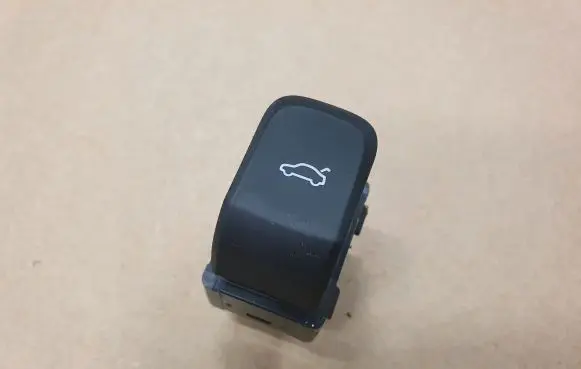 Audi A3 S3 8V Tailgate opening switch 8V0959831