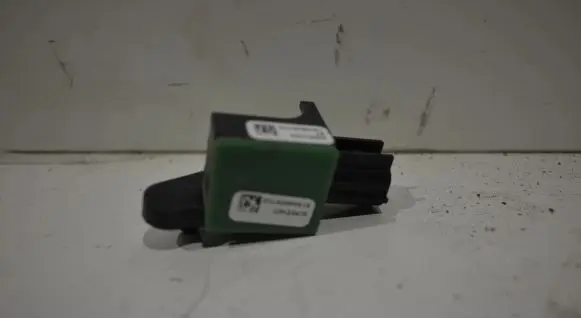 Volkswagen Tiguan Airbag deployment crash/impact sensor 5N0959351