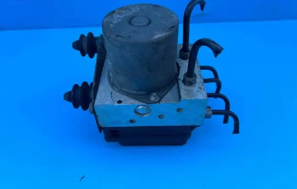 Audi A4 S4 B8 8K ABS Pump 8K061451