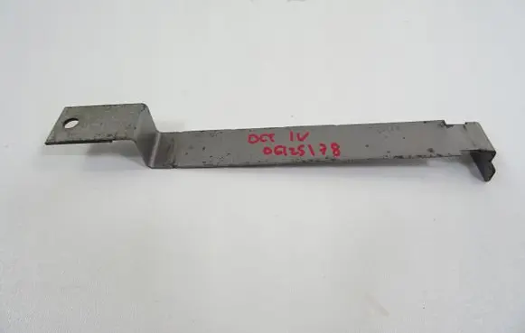 Skoda Octavia Mk4 Battery bracket 5WA915313A