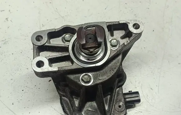 Toyota RAV 4 (XA40) Valve oil control 222A037021 15308803