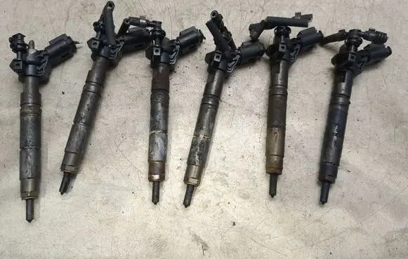 Mercedes-Benz C W204 Fuel injectors set A642070 0445115064
