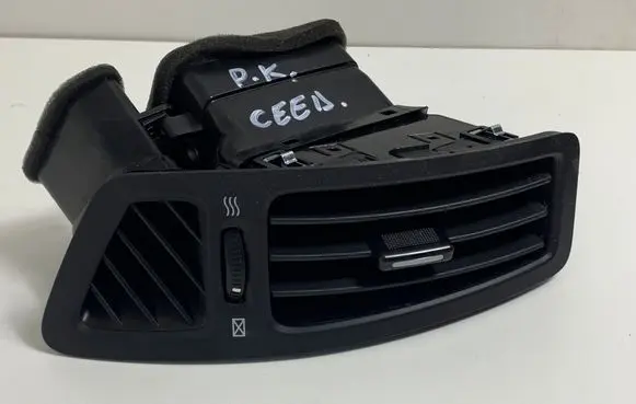 KIA Ceed Dashboard side air vent grill/cover trim 974301H000