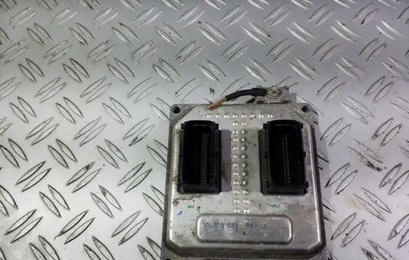 Opel Vectra C Engine control unit/module 55355631 5WK9407
