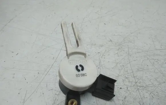 Opel Insignia A Brake pedal sensor switch 10366474