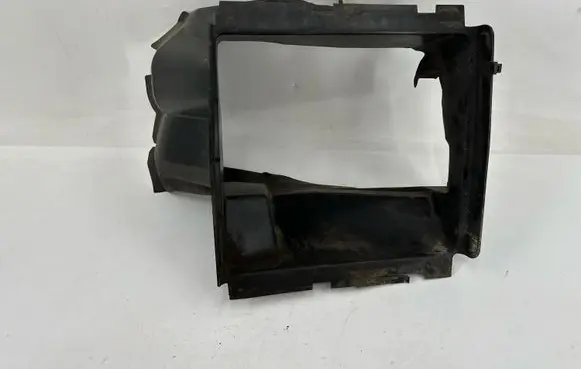 Volkswagen Touareg II Intercooler air guide/duct channel 7P6117336