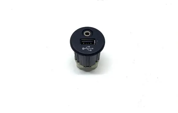Nissan Qashqai+2 USB socket connector 280023BH00A