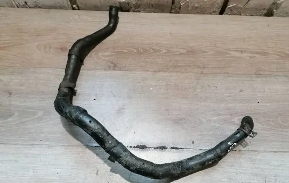 Volvo V70 Breather hose/pipe 
