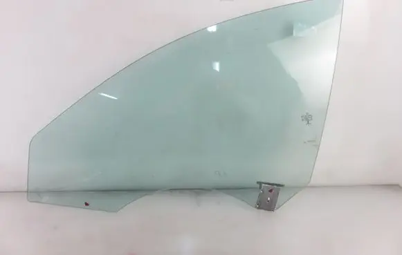 Mercedes-Benz CLA C117 X117 W117 Front door window glass four-door 