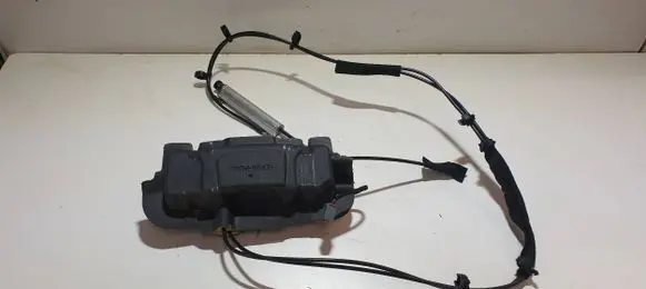 Volvo V70 Tailgate hydraulic set 30716759