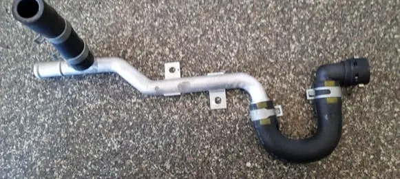 Hyundai Kona I Engine coolant pipe/hose