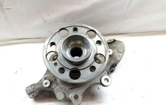 Mercedes-Benz GLC X253 C253 Rear wheel hub A2133570206
