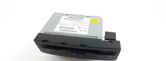 Chrysler Pacifica Radio/CD/DVD/GPS head unit 68378304AA P68378304AA 68234655AB
