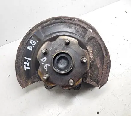 Toyota Avensis T270 Rear wheel hub