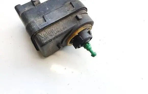 Renault Megane I Headlight level adjustment motor q7700840141 14h14