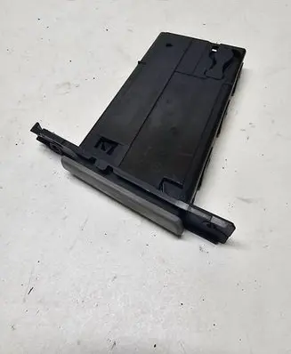 BMW 3 E90 E91 Cup holder 22167210 7127463