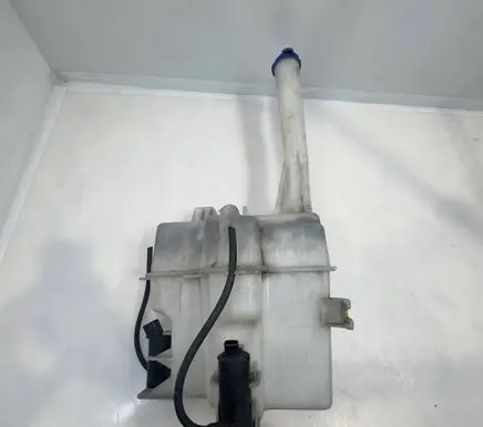 Hyundai ix35 Windshield washer fluid reservoir/tank 986102Y000 986102Z000 986102S000
