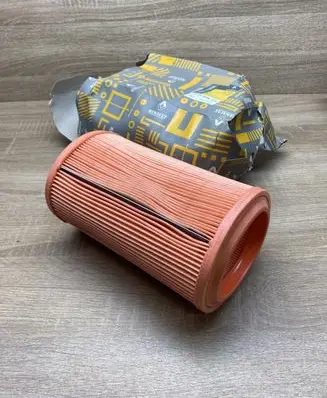 Renault Megane II Air filter 7701348175