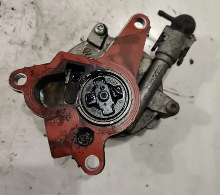 Renault Scenic II - Grand scenic II Vacuum pump 8200376925