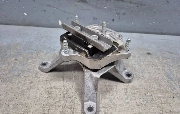 Audi Q5 SQ5 Gearbox mount 8W0399156