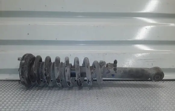 KIA Sorento Front shock absorber with coil spring 