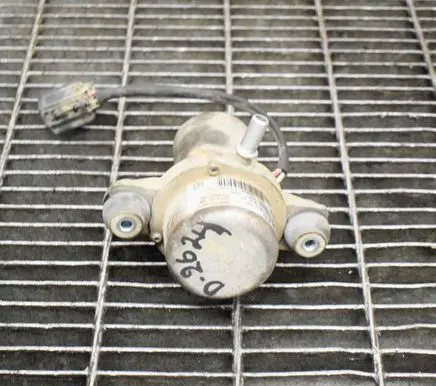 Opel Mokka Vacuum pump 130293487004 00942815