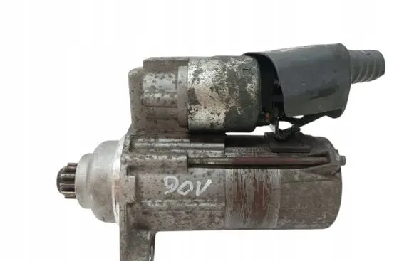 Volkswagen Golf VI Starter motor 02Z911023P