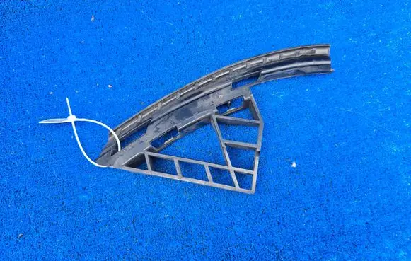 Mini One - Cooper F56 F55 Front bumper mounting bracket 8491841