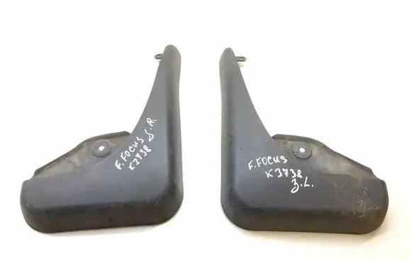 Ford Focus Mudguards set 8M5J28370AA 8M5J28371AA K3738