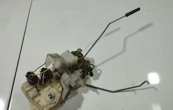 Honda Jazz Front door lock