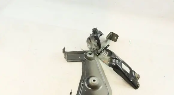 BMW X7 G07 Fender mounting bracket 7492369 7492367 7497291