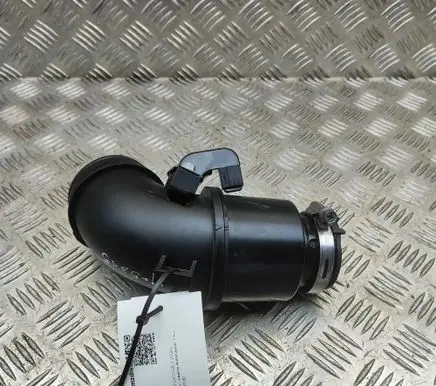 KIA Sportage Air intake duct part 28139P0400