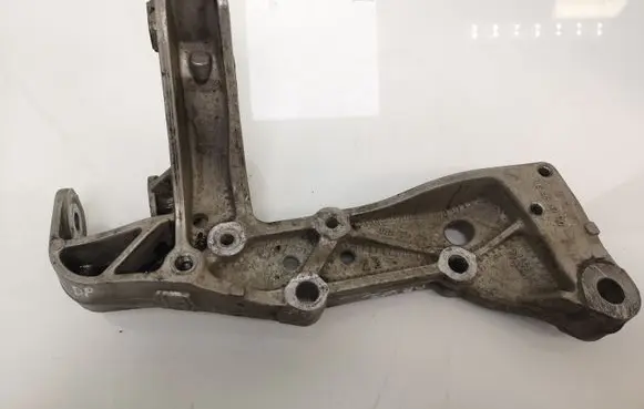 Skoda Octavia Mk2 (1Z) Other front suspension part 1K0199296E