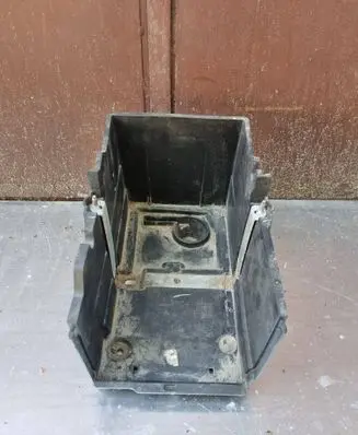 Ford Focus C-MAX Battery box tray AM5110723AD