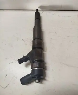 BMW 5 E60 E61 Fuel injector 794435