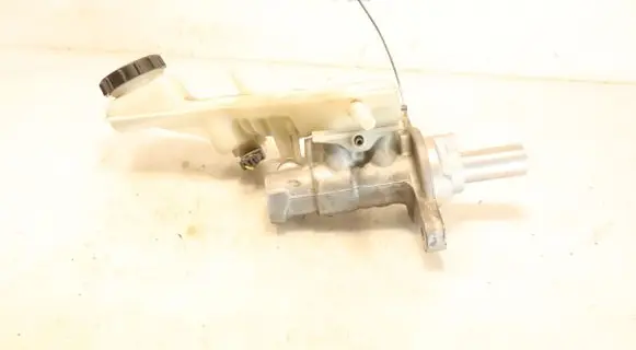 Mazda 2 Master brake cylinder