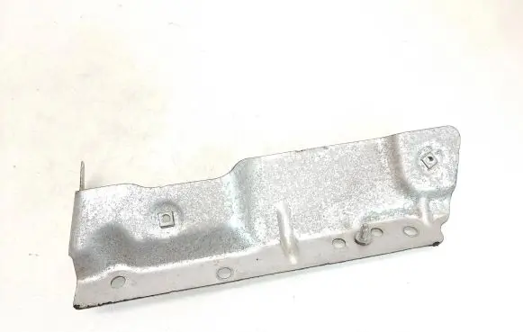BMW 5 G30 G31 Other engine bay part 8647243 240C20