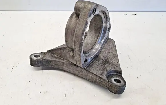 Opel Insignia A Driveshaft support bearing bracket 13219107