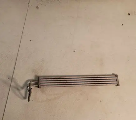 BMW 5 F10 F11 Power steering radiator 7570100