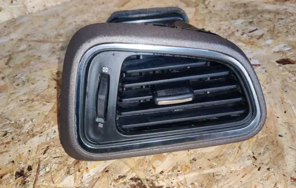 Renault Kadjar Dashboard air vent grill cover trim 0018911301T0561 00189172