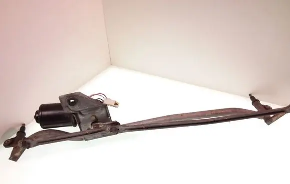Peugeot 405 Front wiper linkage and motor 53540402