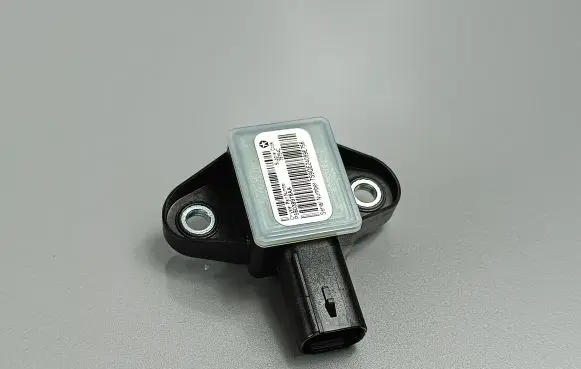 Jeep Cherokee Airbag deployment crash/impact sensor P56038976AA