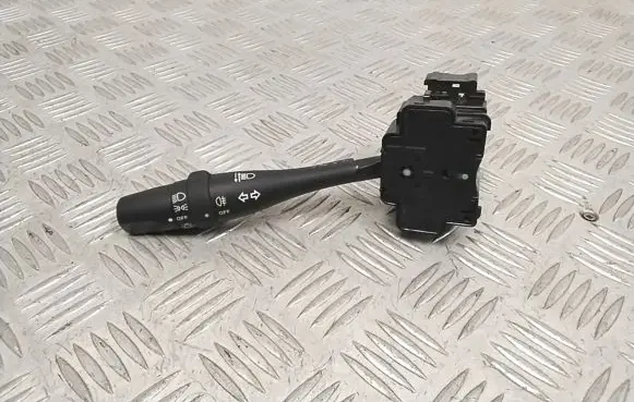 Nissan Almera Indicator stalk 14511