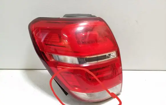 Chevrolet Captiva Rear/tail lights 6654U E1313681