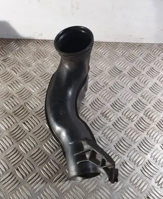 Volvo XC40 Intercooler hose/pipe 31319698