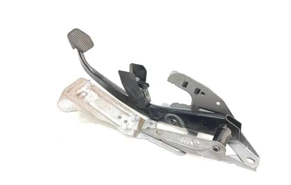 Ford Focus Brake pedal 4M512467AB 10256M03 31202370