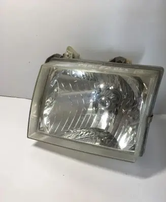 Ford Ranger Headlight/headlamp 11016302
