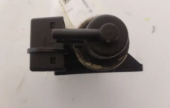 BMW 3 E46 Turbo solenoid valve 72279600 2247906