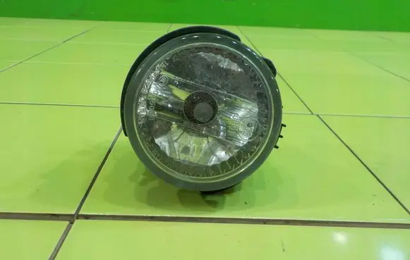 Subaru Forester SH Front fog light LEWY XP18